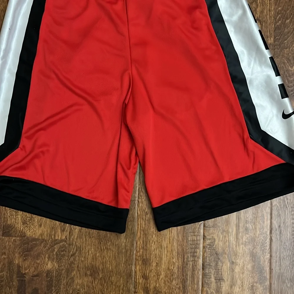Nike Basketball Shorts Size M - Picture 17 of 17